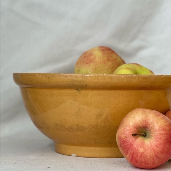 antique canadian made mixing bowl - Picture 2 of 10